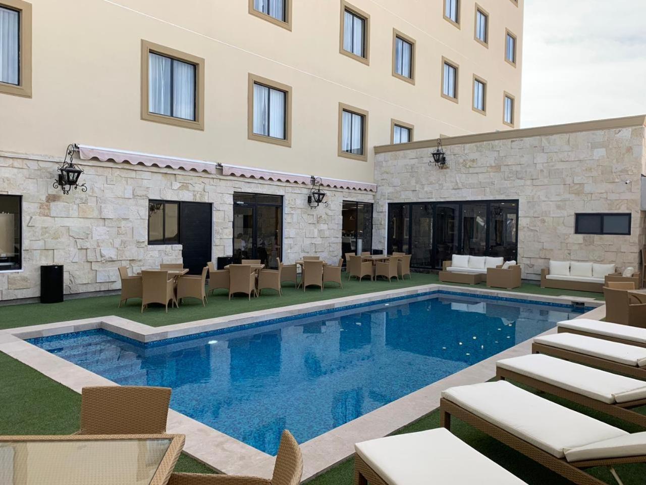 Hotel Wyndham Torreón Exterior foto
